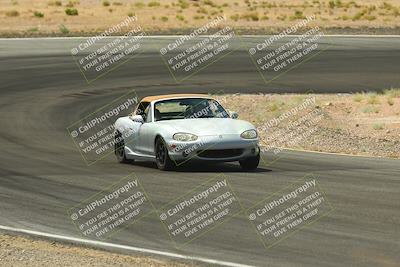 media/Jun-01-2025-CalClub SCCA (Sun) [[eae223c5dd]]/Group 1/Track Event 4/